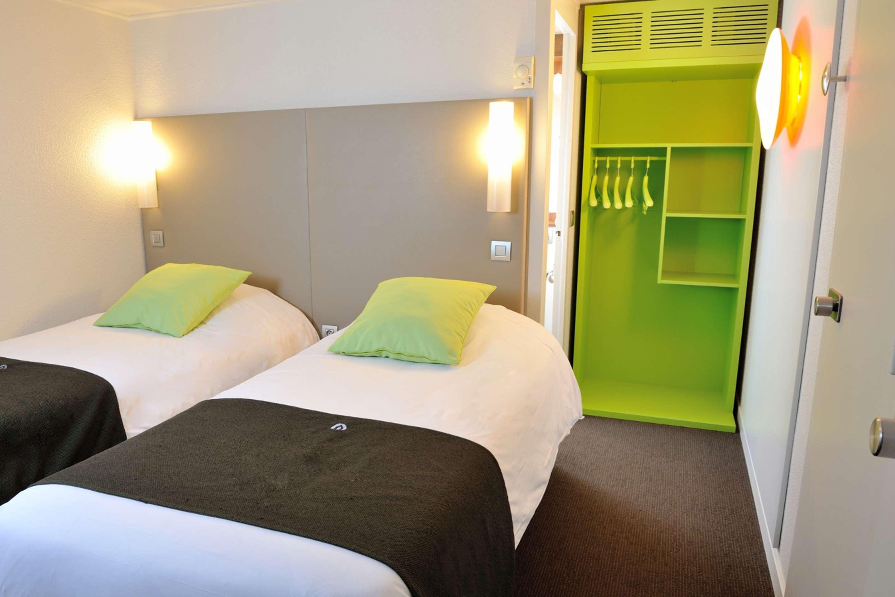 Kyriad Villeneuve Saint Georges - Hotel Renove Kültér fotó