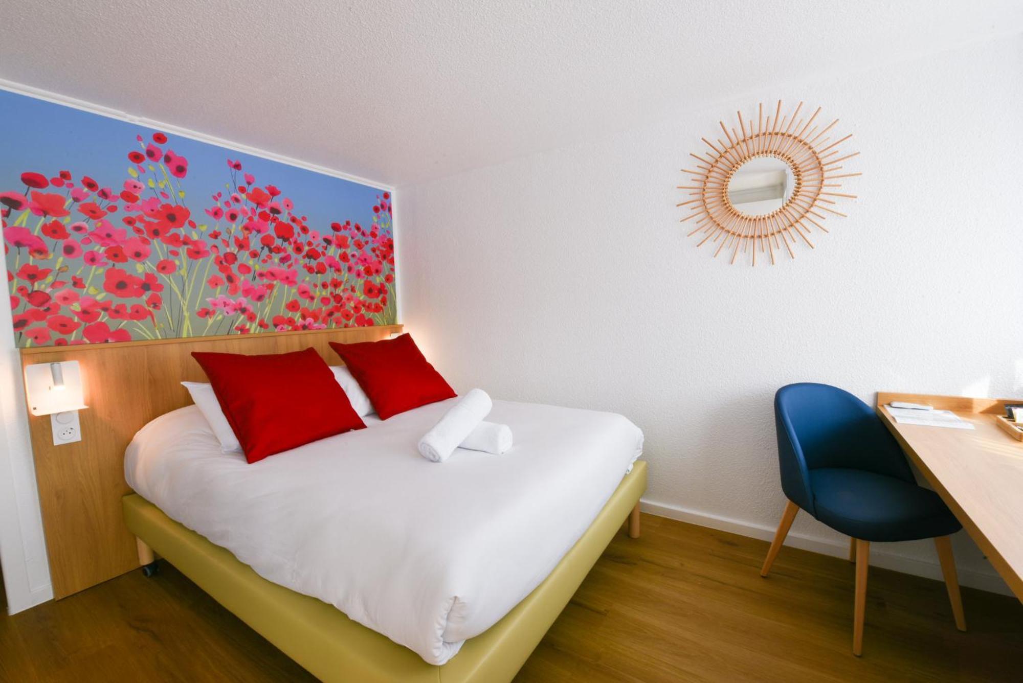 Kyriad Villeneuve Saint Georges - Hotel Renove Kültér fotó
