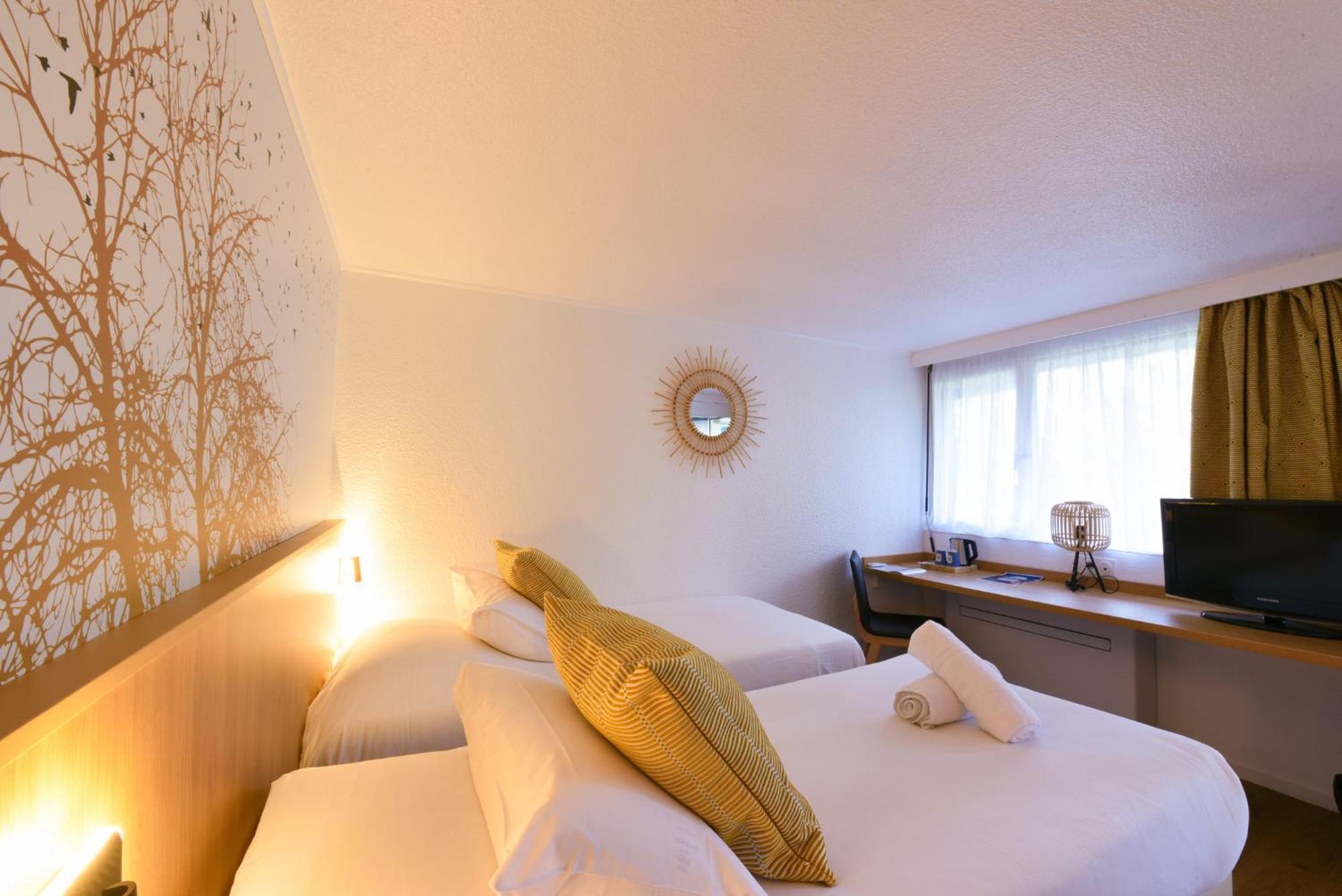 Kyriad Villeneuve Saint Georges - Hotel Renove Kültér fotó